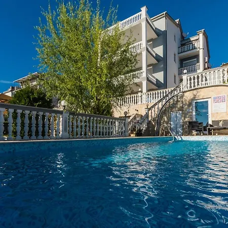 Apartment Mara Crikvenica