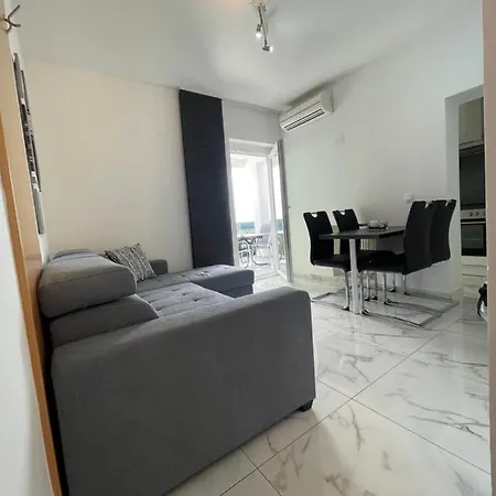 Apartment Mara