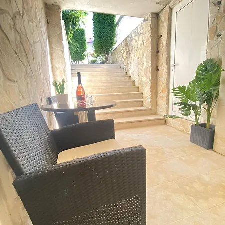 Apartment Mara