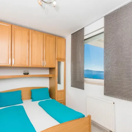 Apartament Mara *