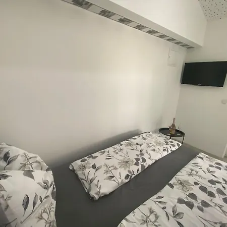 Mara Apartment *