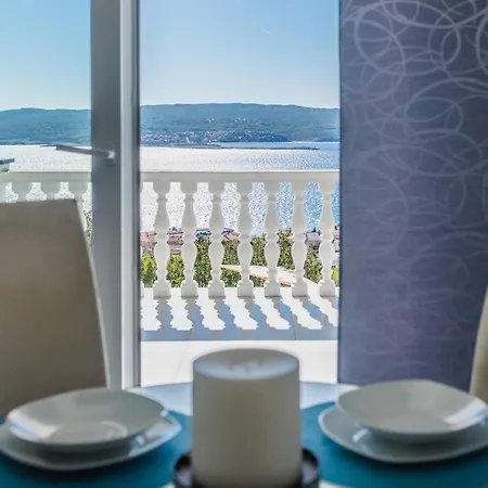 Mara * Crikvenica
