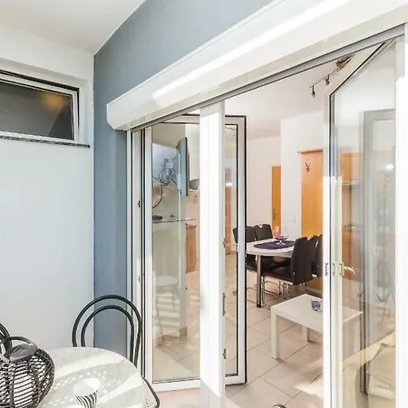 Mara Apartman *